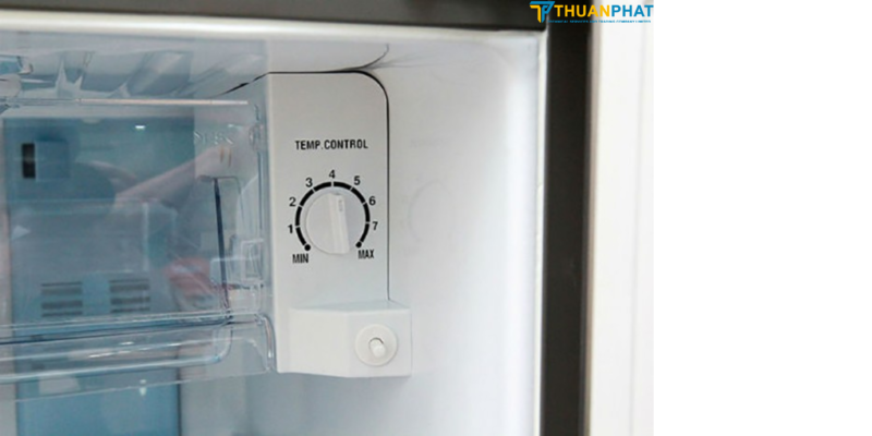 Tủ lạnh không mát ngăn dưới do chỉnh nhiệt độ sai cách Tủ lạnh không mát ngăn dưới do chỉnh nhiệt độ sai cách